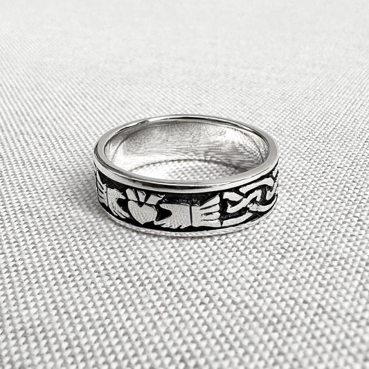 Claddagh Celtic Irish Heritage Heart Ring