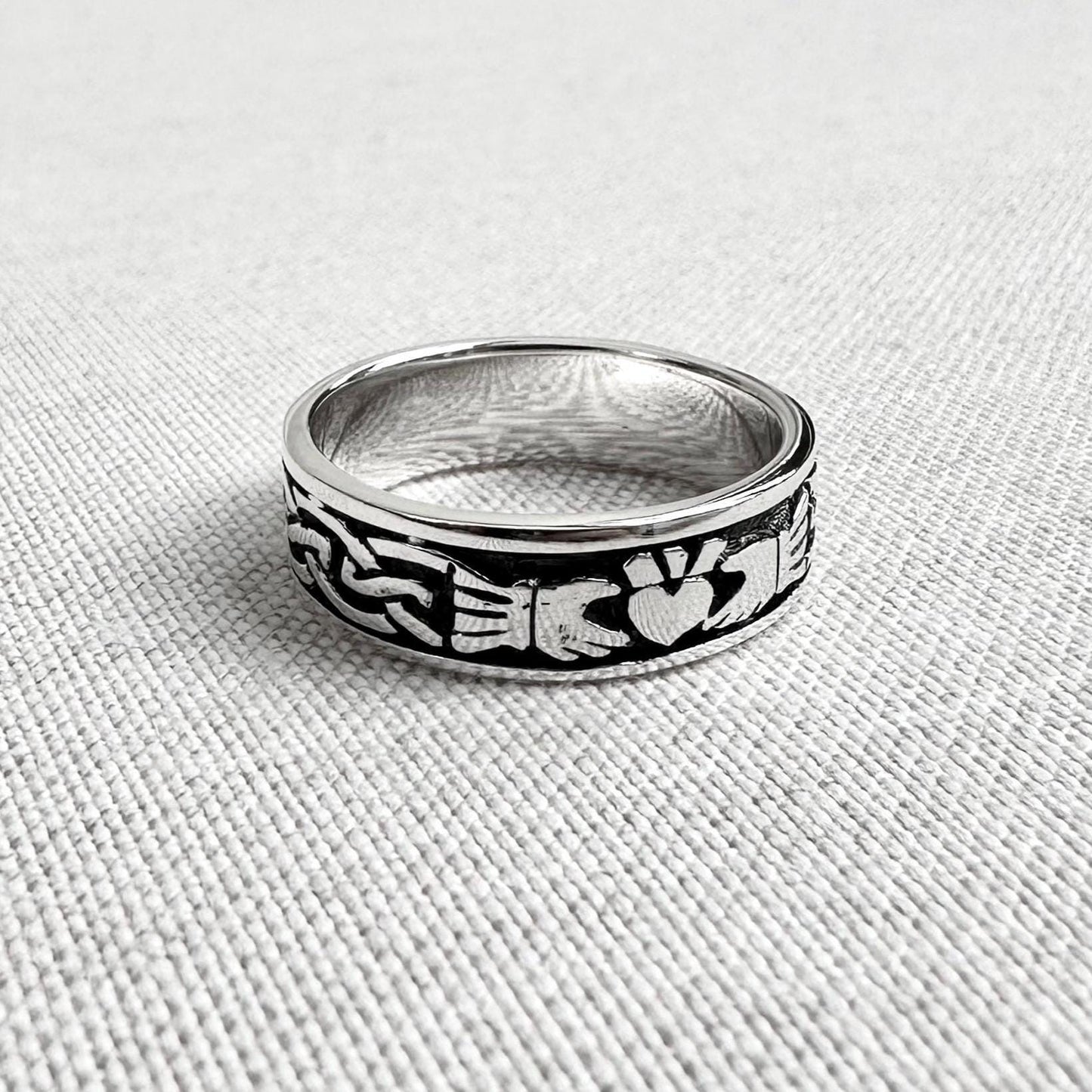 Claddagh Celtic Irish Heritage Heart Ring