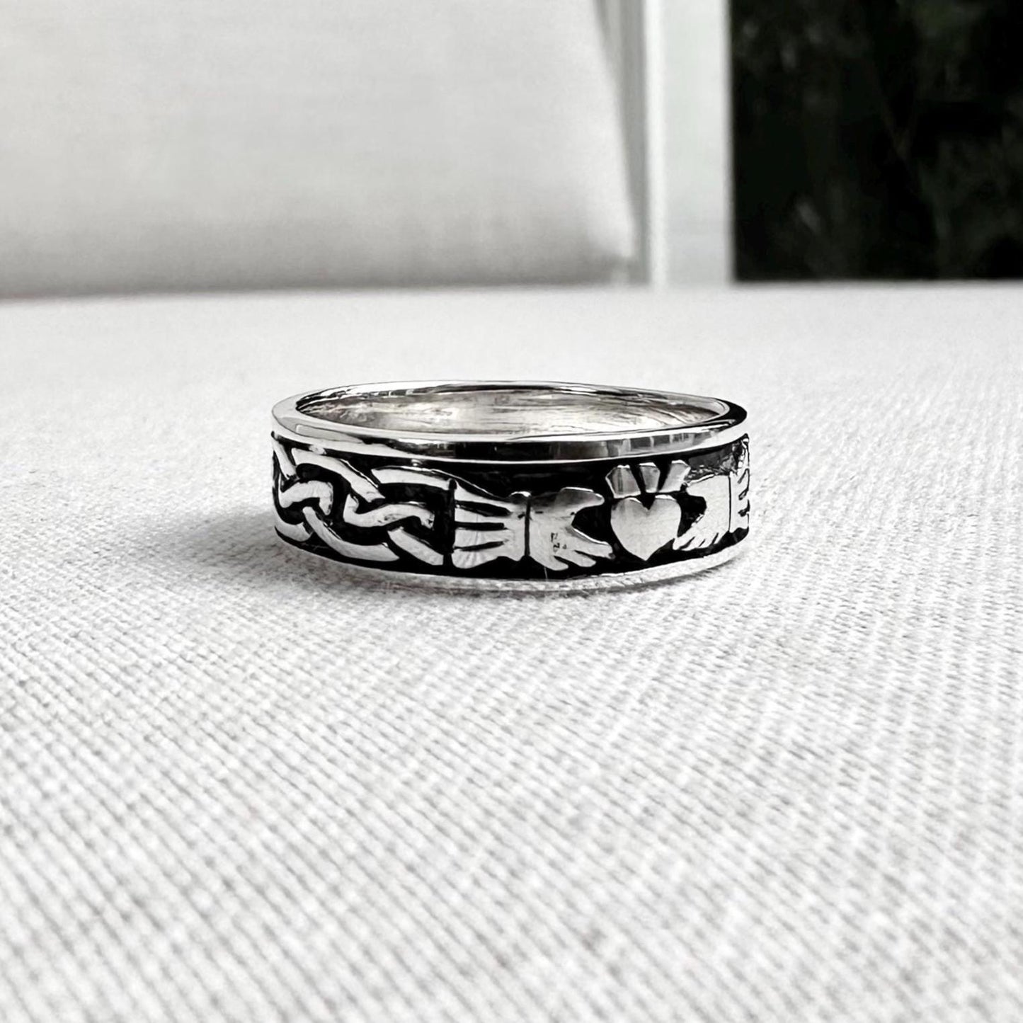Claddagh Celtic Irish Heritage Heart Ring
