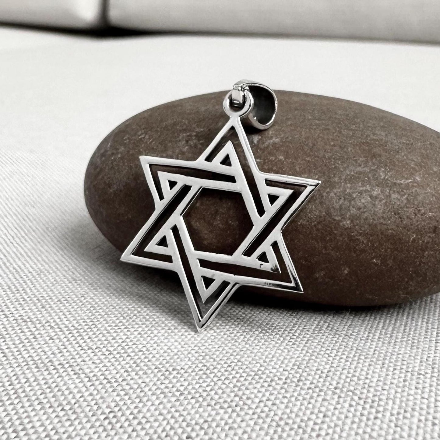 Star of David Magen Hebrew Pendant/Necklace