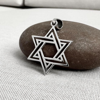 Star of David Magen Hebrew Pendant/Necklace