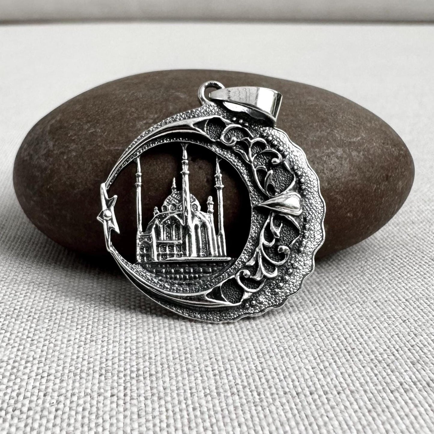 Mosque Masjid Crescent Moon Pendant/Necklace