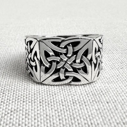 Celtic Infinity Knot Viking Endless Ring