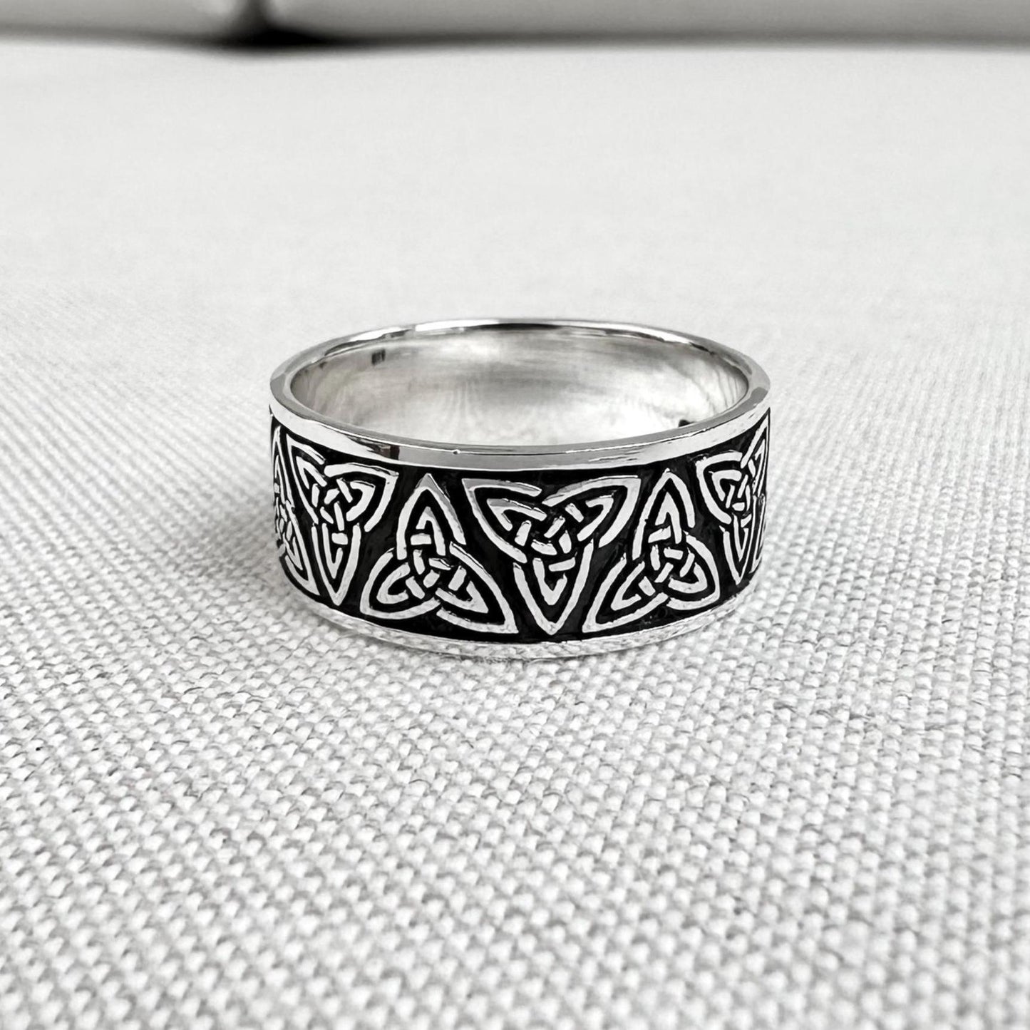 Triquetra Viking Celtic Infinity Knot Irish Ring