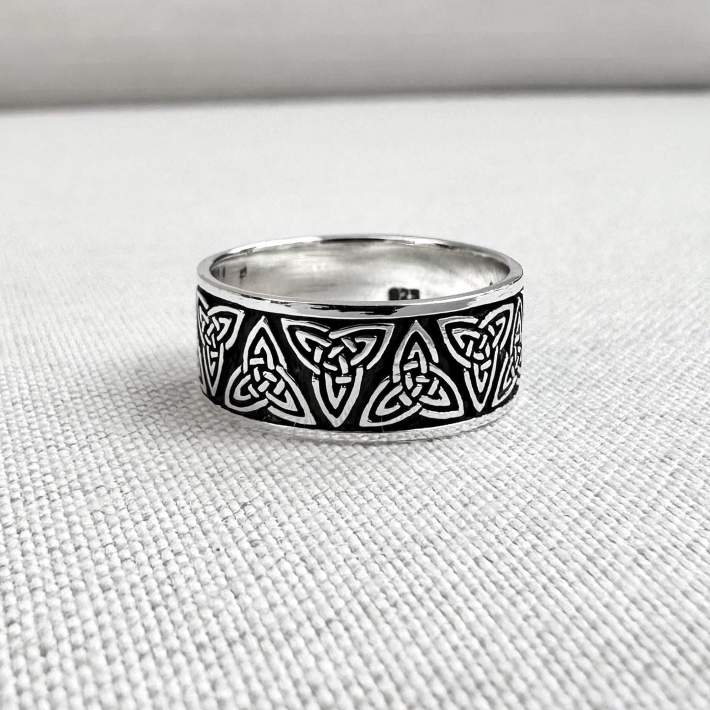 Triquetra Viking Celtic Infinity Knot Irish Ring