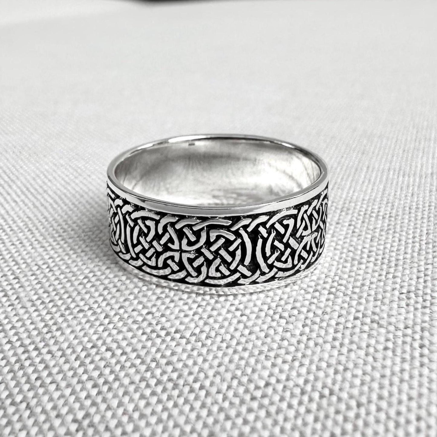 Celtic Infinity Knot Viking Endless Ring