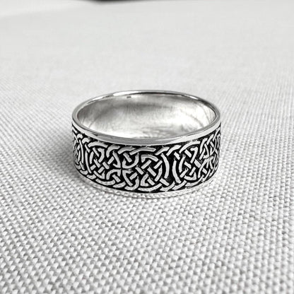 Celtic Infinity Knot Viking Endless Ring