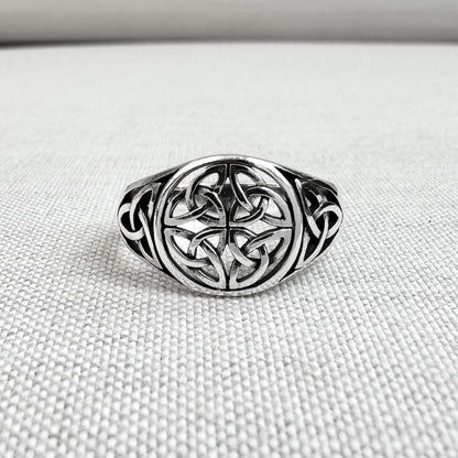 Shield Knot Viking Celtic Infinity Triquetra Ring