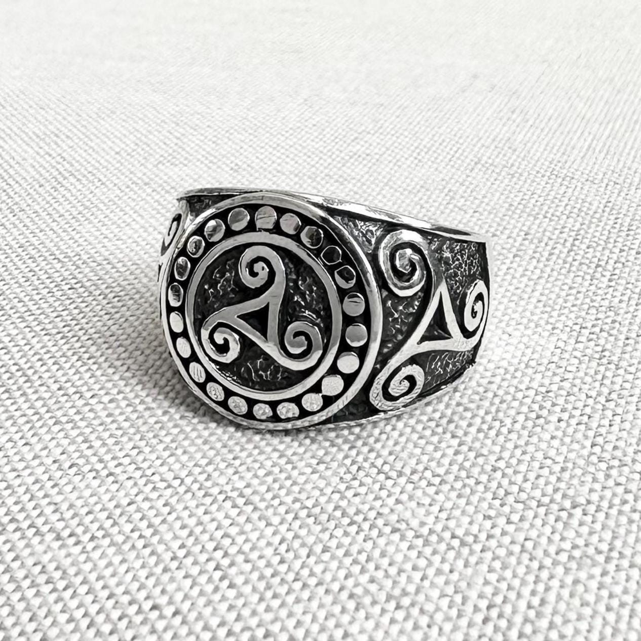 Triskelion Viking Celtic Knot Spiral Triskele Ring
