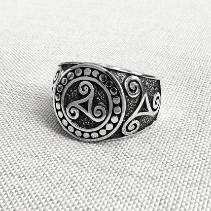 Triskelion Viking Celtic Knot Spiral Triskele Ring