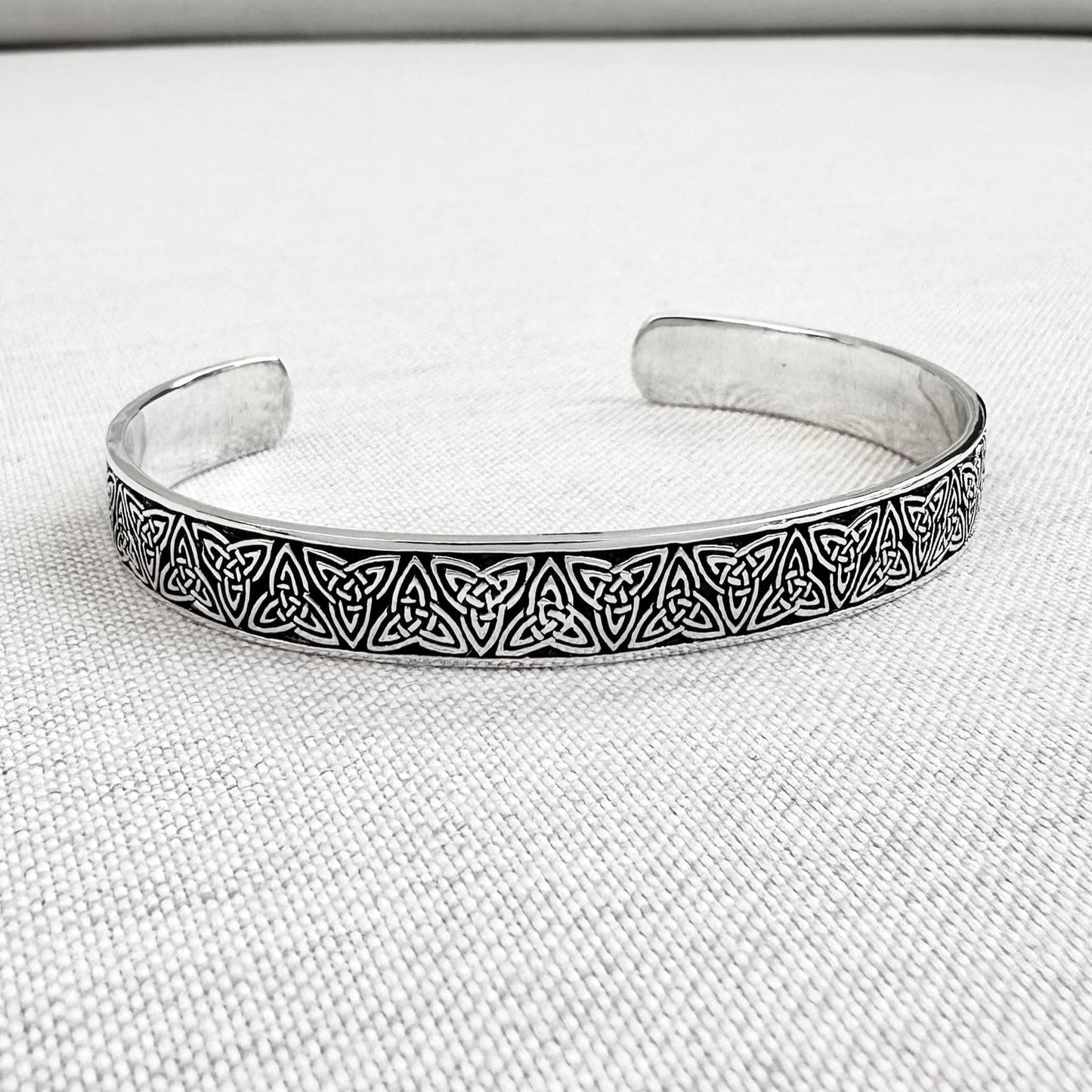 Triquetra Viking Celtic Irish Trinity Knot Cuff Bracelet