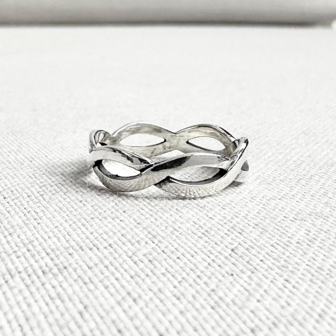Infinity Celtic Knot Endless Viking Irish Ring