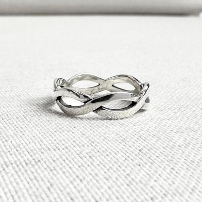 Infinity Celtic Knot Endless Viking Irish Ring