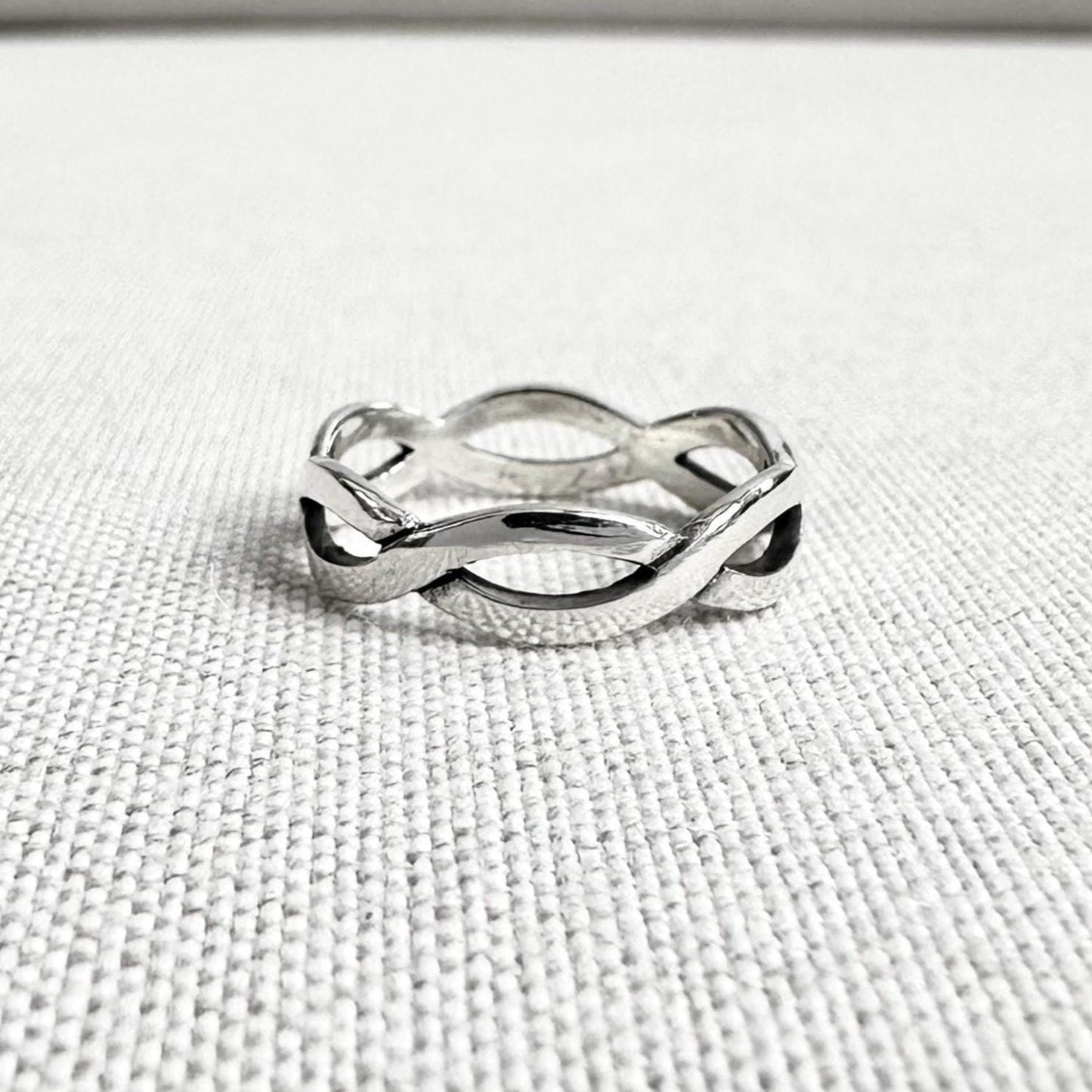 Infinity Celtic Knot Endless Viking Irish Ring