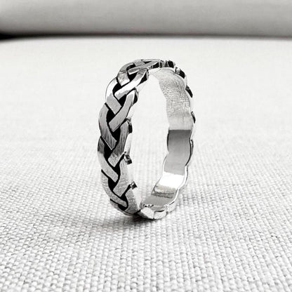 Infinity Celtic Knot Endless Viking Irish Ring