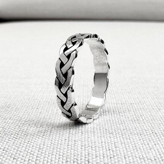 Infinity Celtic Knot Endless Viking Irish Ring