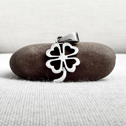 Lucky Clover Leaf Pendant/Necklace