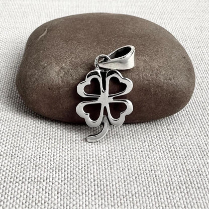 Lucky Clover Leaf Pendant/Necklace