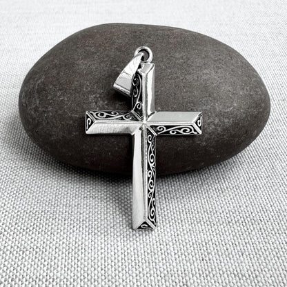 Jesus Cross Christian Crucifix Pendant/Necklace