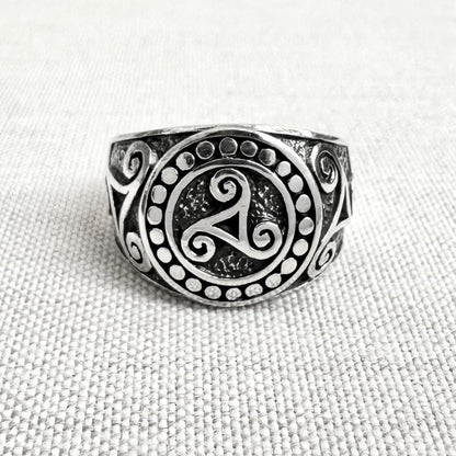 Triskelion Viking Celtic Knot Spiral Triskele Ring