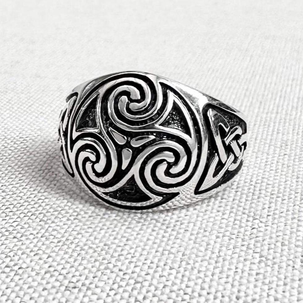 Triskelion Viking Celtic Knot Spiral Triskele Ring