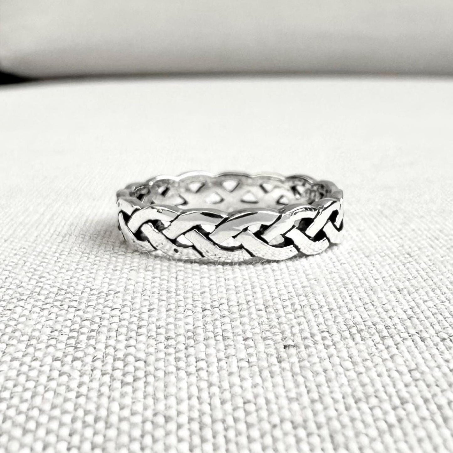 Infinity Celtic Knot Endless Viking Irish Ring