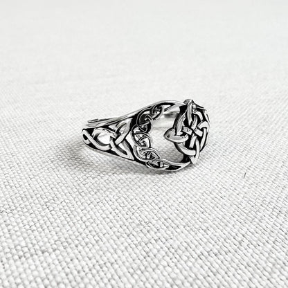 Witch's Knot Celtic Magic Wiccan Ring