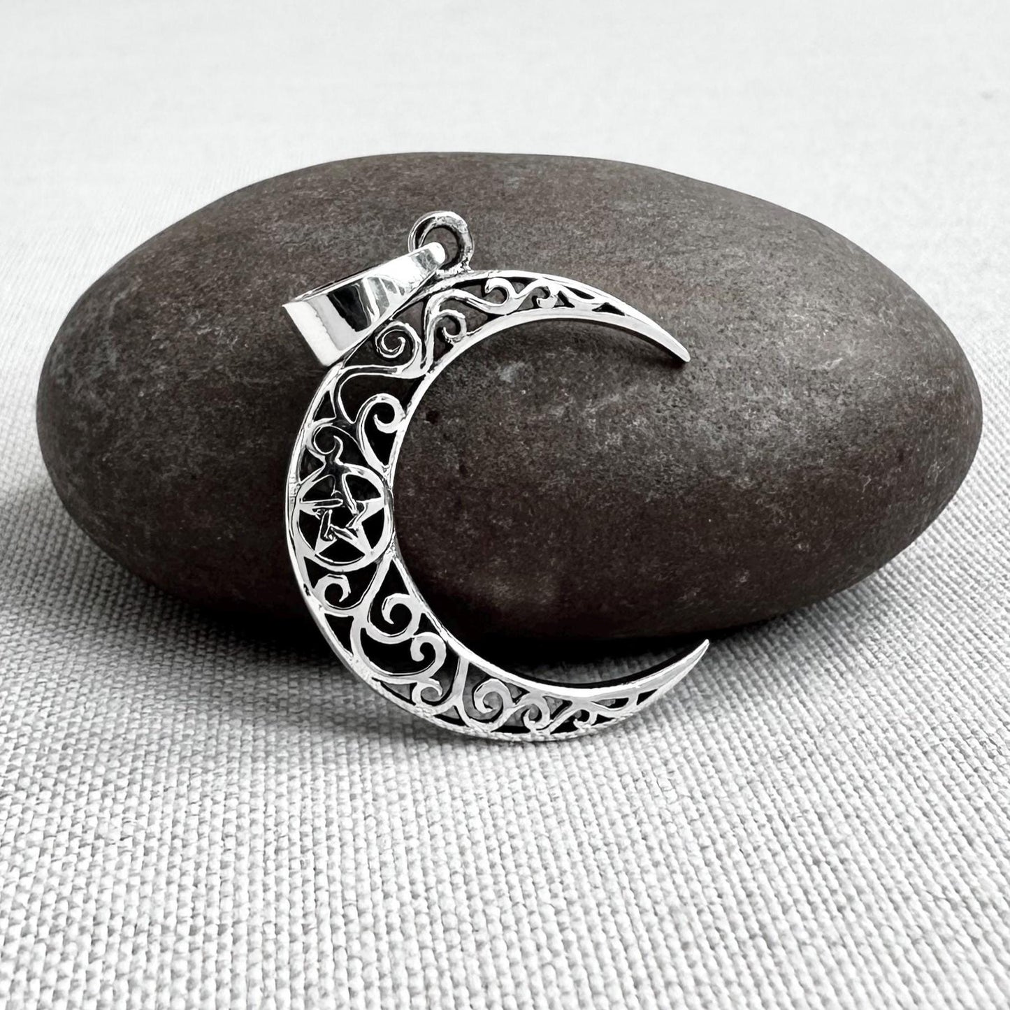 Celtic Crescent Moon Luna Pendant/Necklace