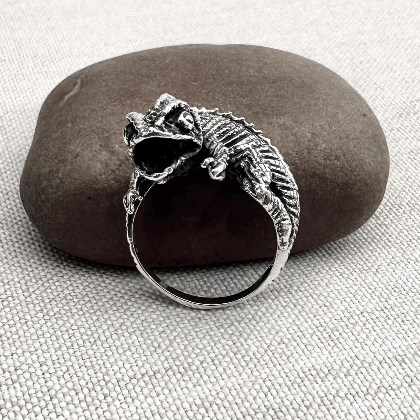 Chameleon Lizard Reptile Ring