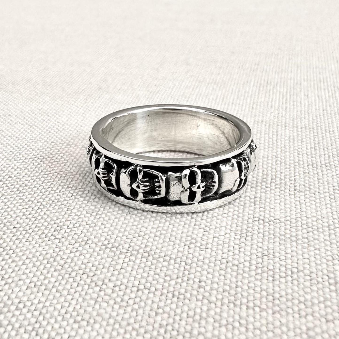 Skull Gothic Punk Biker Skeleton Ring