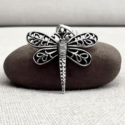 Dragonfly Pendant/Necklace