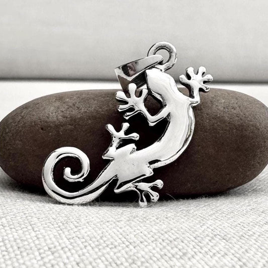 Lizard Reptile Animal Pendant/Necklace