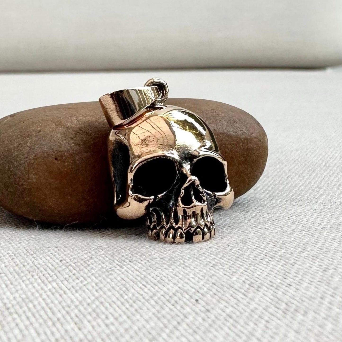 Handcrafted Bronze Skull Gothic Punk Biker Skeleton Pendant/Necklace Fashion Accessories Jewelry Gift VINTZ