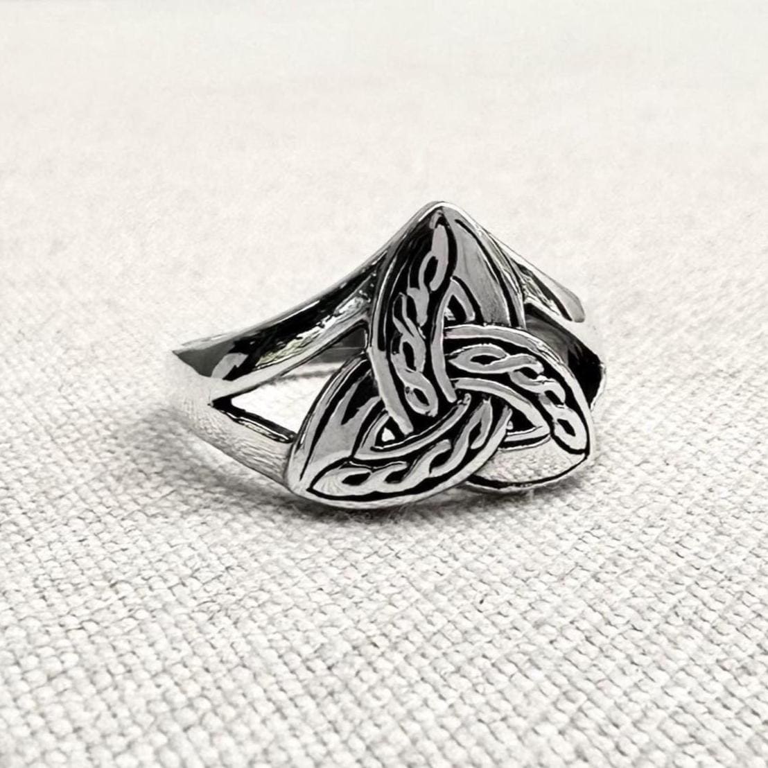 Triquetra Viking Celtic Trinity Knot Ring