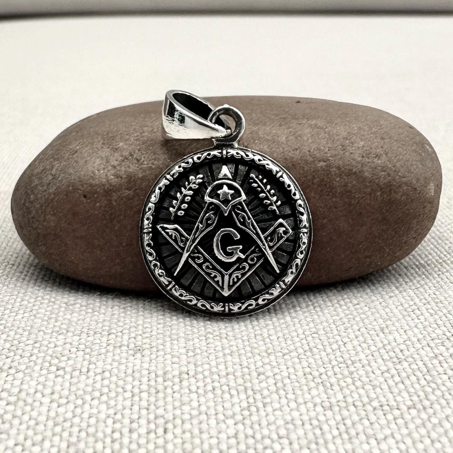 Freemason Masonic Illuminati Pendant/Necklace