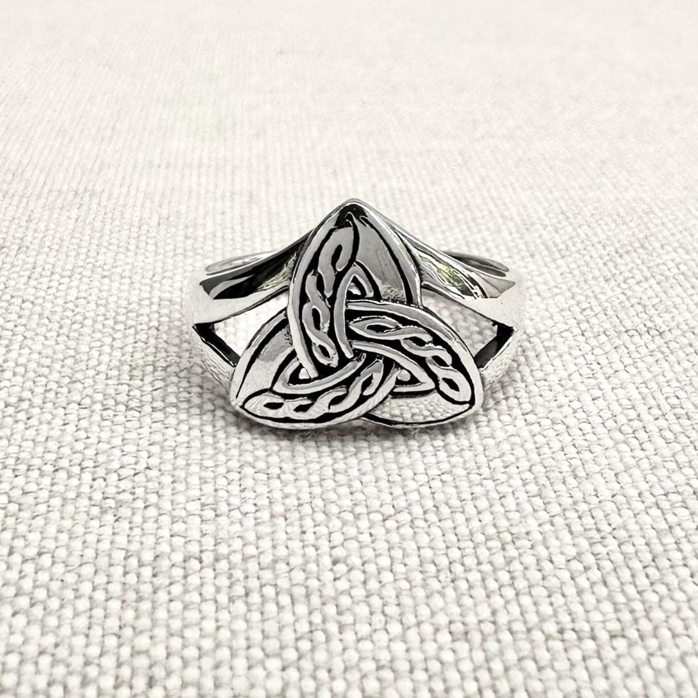 Triquetra Viking Celtic Trinity Knot Ring