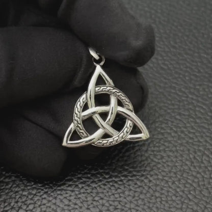 Triquetra Trinity Knot Pendant/Necklace