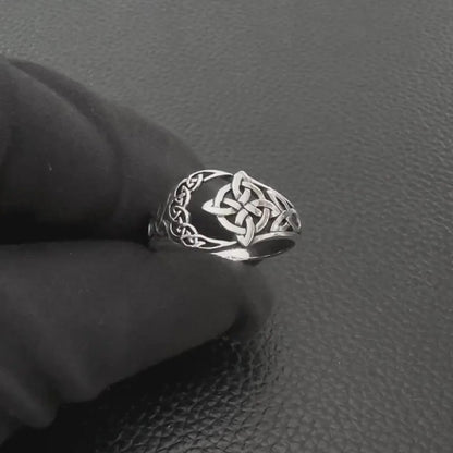 Witch's Knot Celtic Magic Wiccan Ring