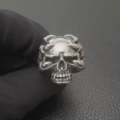 Skull Gothic Monster Claw Demo Punk Biker Ring